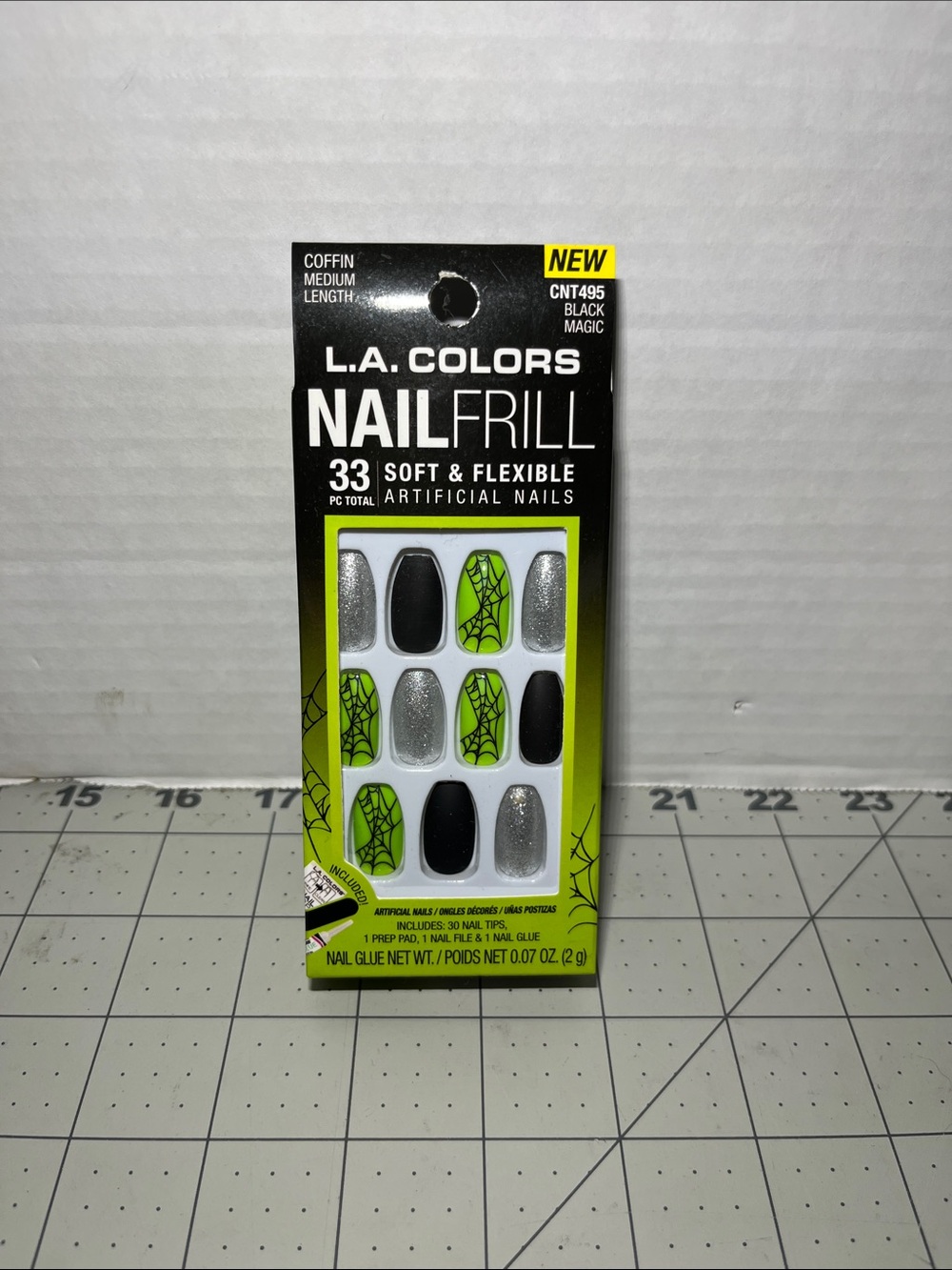L.A. COLORS Nail Frill Artificial Nails - Black, Lime Green & Silver Glitter